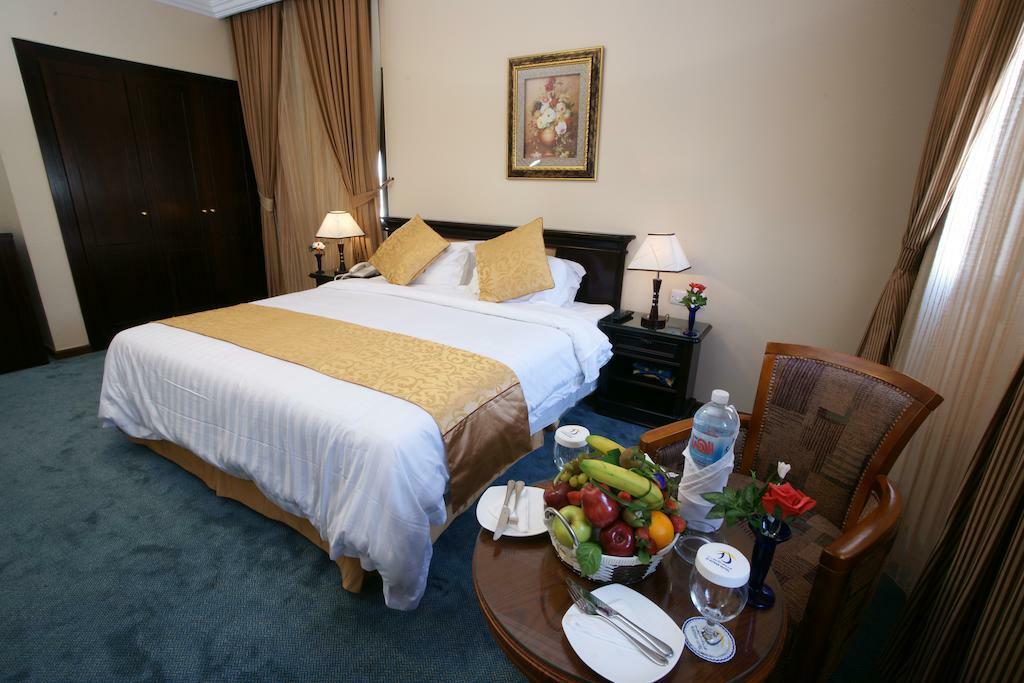 Roshan Al Azhar Hotel Джидда Екстер'єр фото